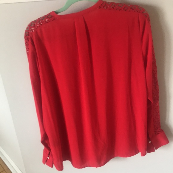 Red blouse - Picture 5 of 5